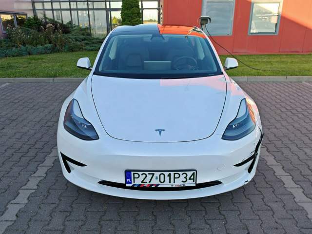 Tesla Model 3 I 2023 — zdjęcie 9