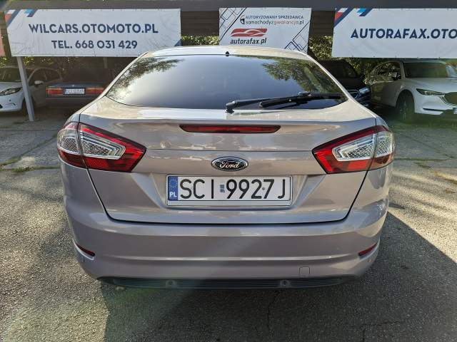 Ford Mondeo IV facelifting 2011 — zdjęcie 11