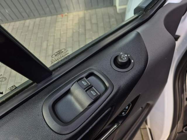 Ford Transit Custom I facelifting 2022 — zdjęcie 18