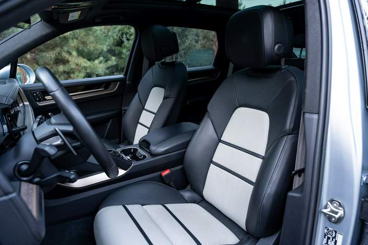 Porsche Cayenne III facelifting 2024 — zdjęcie 30