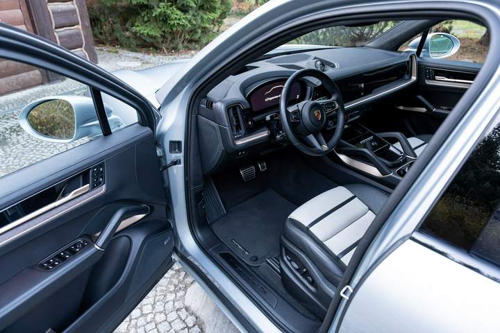 Porsche Cayenne III facelifting 2024 — zdjęcie 29