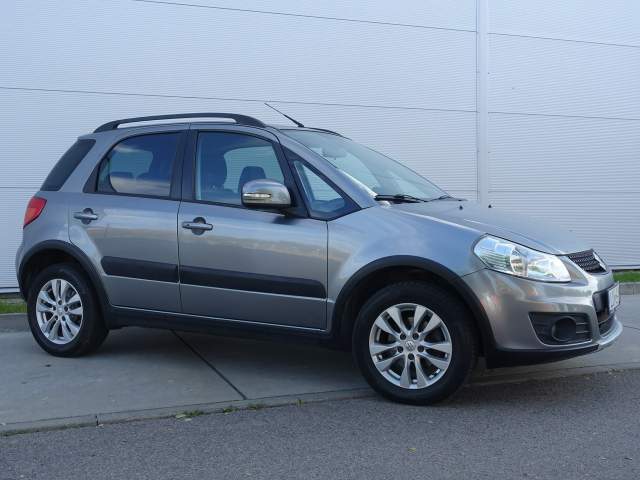 Suzuki SX4 I (Classic) facelifting 2012 — zdjęcie 7
