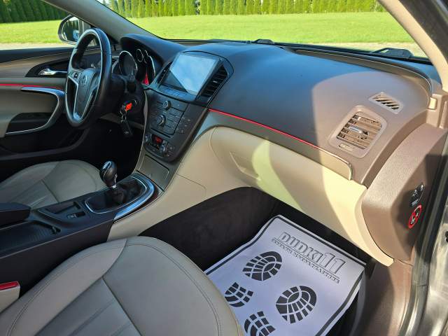 Opel Insignia I 2010 — zdjęcie 24