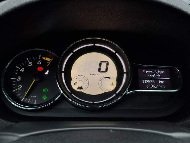 Renault Megane III 2009 — zdjęcie 19