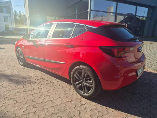 Opel Astra K 2019 — zdjęcie 6