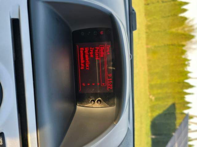 Ford Fiesta Mk6 2011 — zdjęcie 32