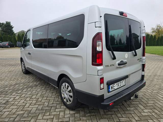 Renault Trafic III 2020 — zdjęcie 11