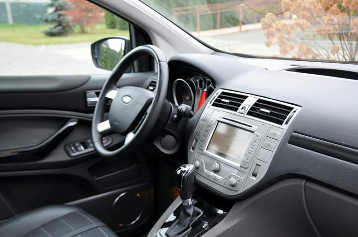 Ford Kuga I 2011 — zdjęcie 18