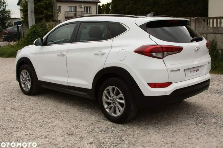 Hyundai Tucson III 2016 — zdjęcie 11