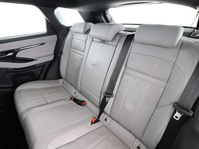 Land Rover Range Rover Evoque II 2019 — zdjęcie 17