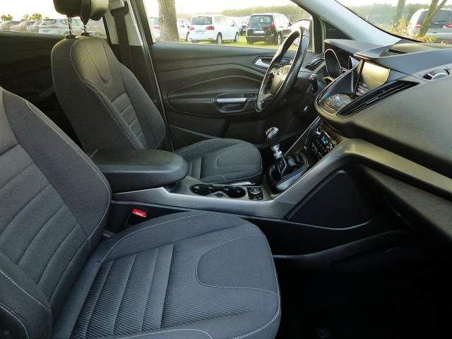 Ford Kuga II facelifting 2016 — zdjęcie 26