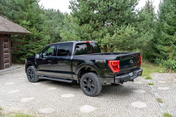 Ford F-150 XIV 2022 — zdjęcie 20