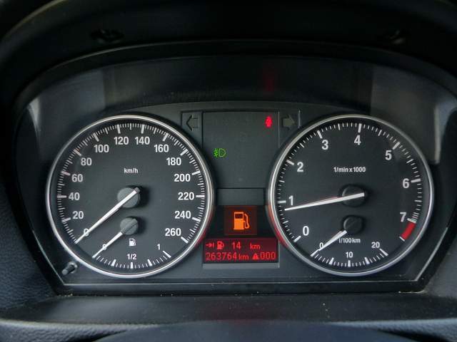 BMW 3 serii V (E90/E91/E92/E93) facelifting 2008 — zdjęcie 27