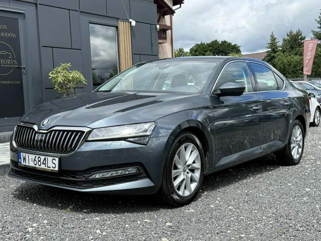 Skoda Superb III facelifting 2021 — zdjęcie 4
