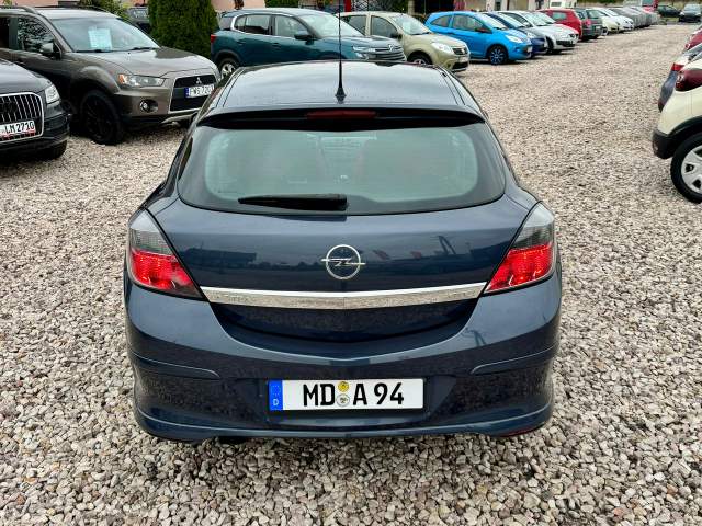 Opel Astra H facelifting 2008 — zdjęcie 15