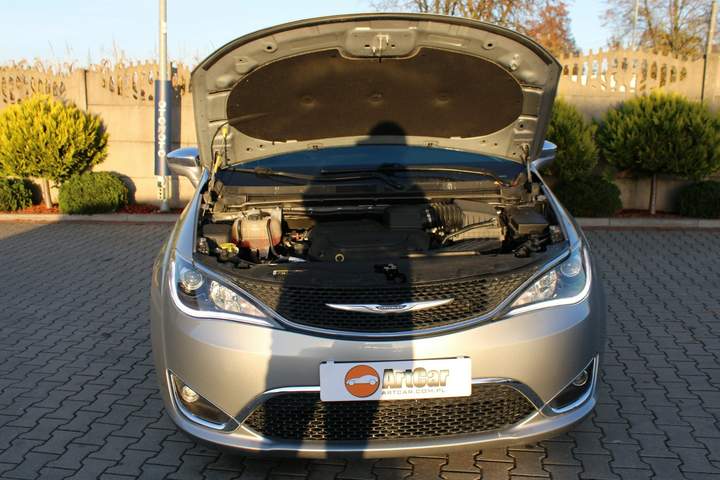 Chrysler Pacifica RU 2018 — zdjęcie 37