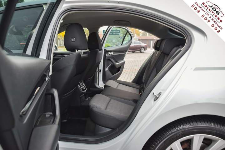 Skoda Octavia III (A7) facelifting 2020 — zdjęcie 31