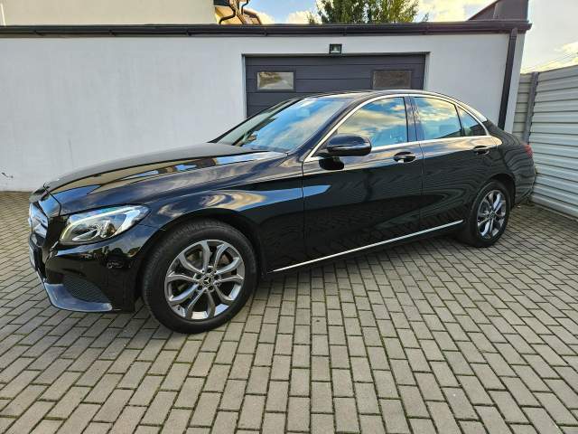 Mercedes-Benz C-Klasa IV (W205) facelifting 2018 — zdjęcie 11
