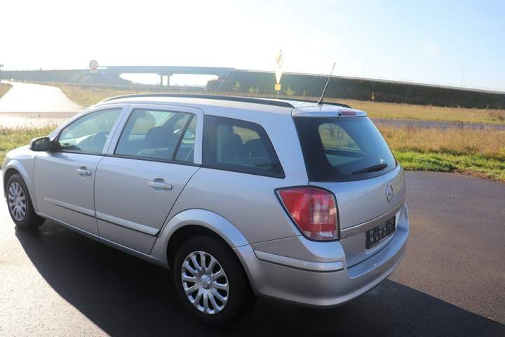 Opel Astra H facelifting 2006 — zdjęcie 9
