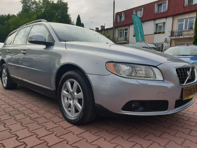Volvo V70 III 2009 — zdjęcie 2