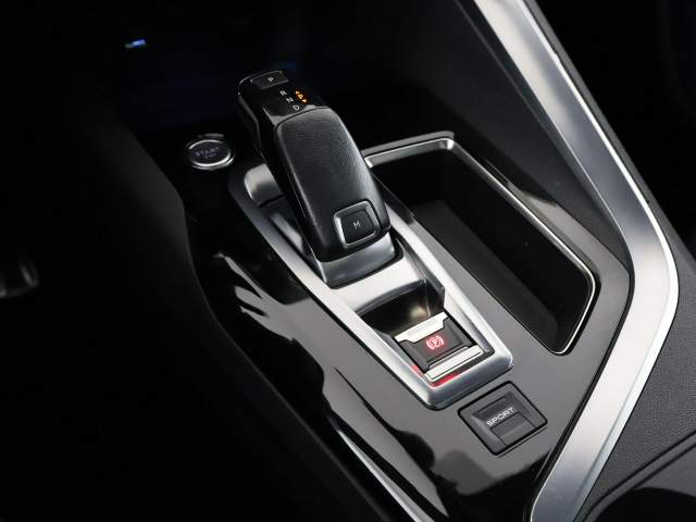 Peugeot 3008 II 2017 — zdjęcie 30