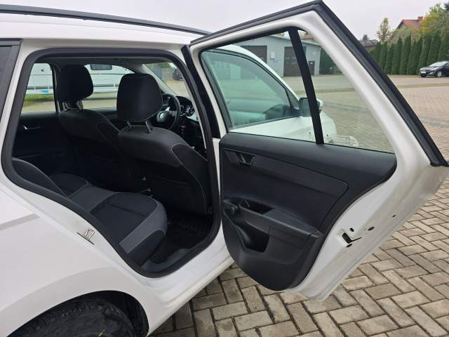 Skoda Fabia III facelifting 2021 — zdjęcie 21