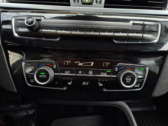 BMW X1 II (F48) 2017 — zdjęcie 13