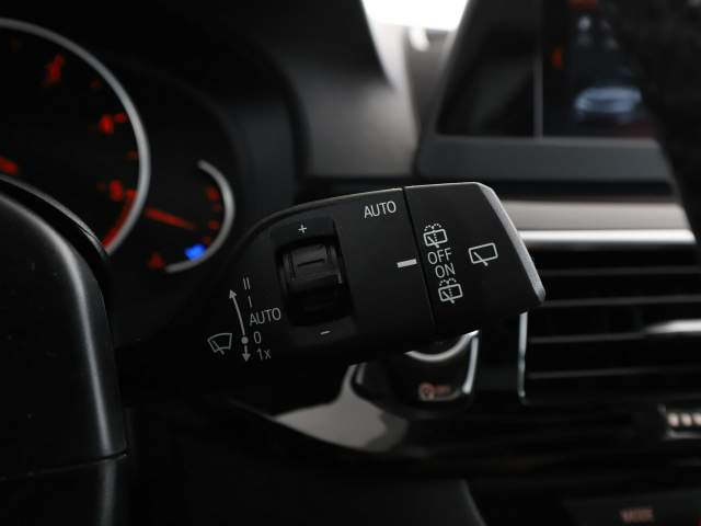 BMW 5 serii VII (G30/G31) 2019 — zdjęcie 32