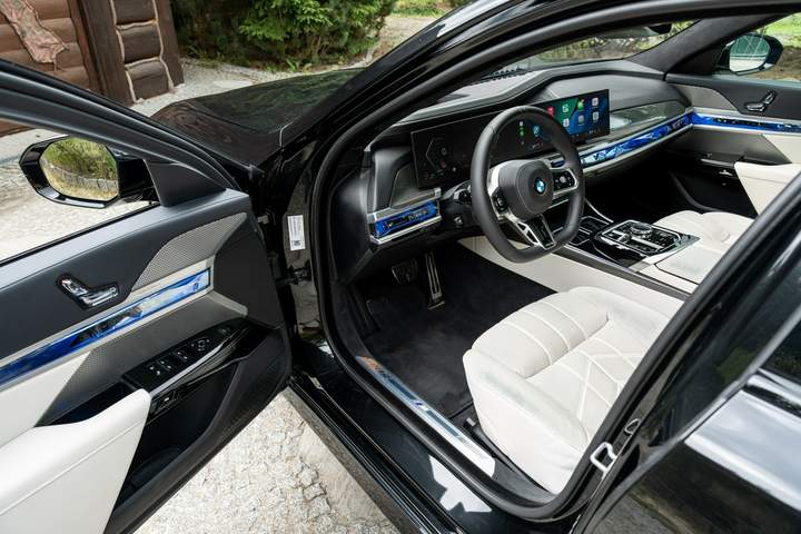 BMW 7 serii VII (G70) 2025 — zdjęcie 34