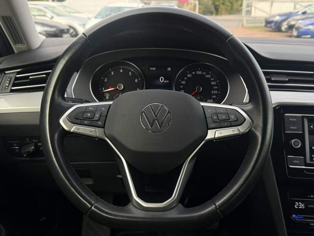 Volkswagen Passat B8 facelifting 2022 — zdjęcie 15