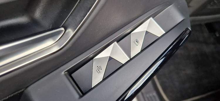 DS 7 Crossback I 2021 — zdjęcie 34