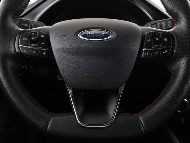 Ford Focus III facelifting 2019 — zdjęcie 21