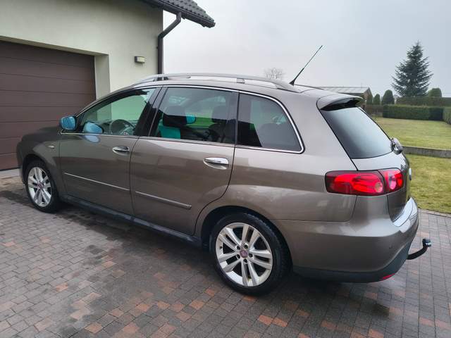 Fiat Croma II facelifting 2010 — zdjęcie 4