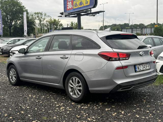 Hyundai i30 III facelifting 2 2022 — zdjęcie 4