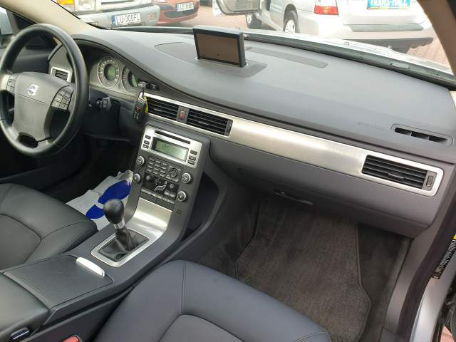 Volvo V70 III 2009 — zdjęcie 24