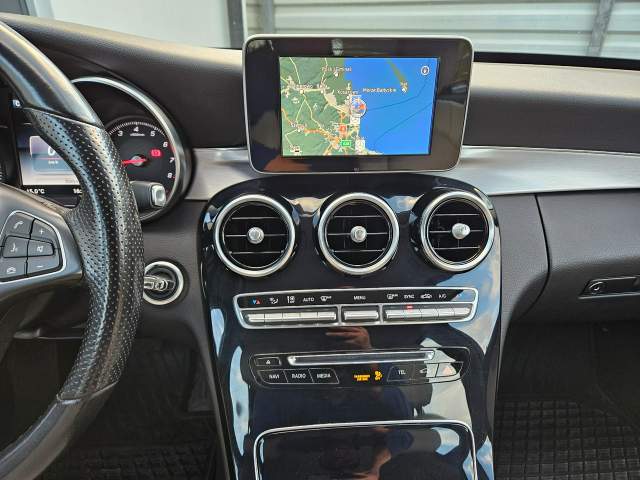 Mercedes-Benz C-Klasa IV (W205) facelifting 2018 — zdjęcie 33