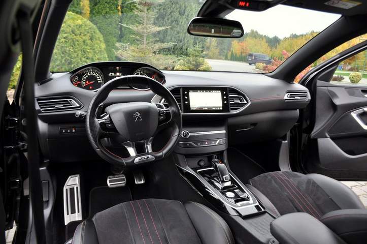 Peugeot 308 II facelifting 2018 — zdjęcie 29