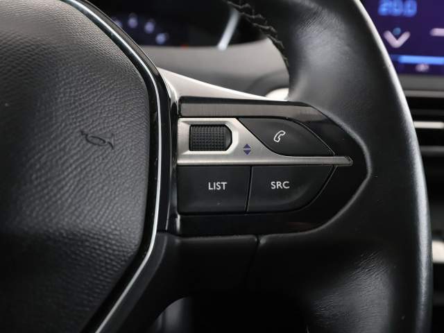 Peugeot 3008 II 2017 — zdjęcie 30