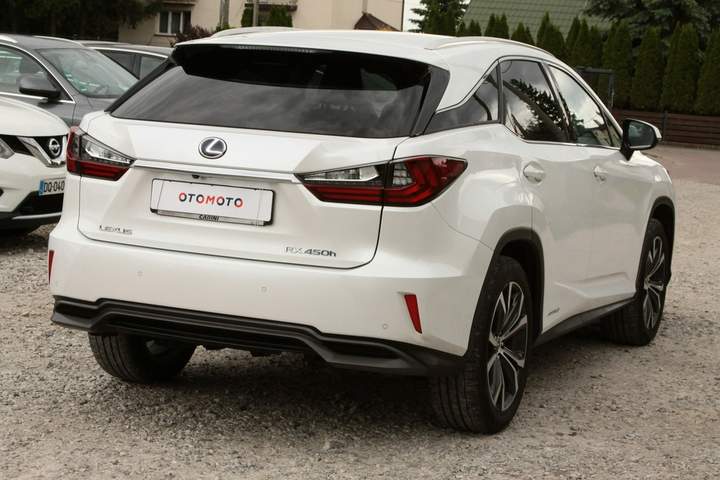Lexus RX IV facelifting 2019 — zdjęcie 13