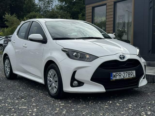 Toyota Yaris IV 2023 — zdjęcie 3