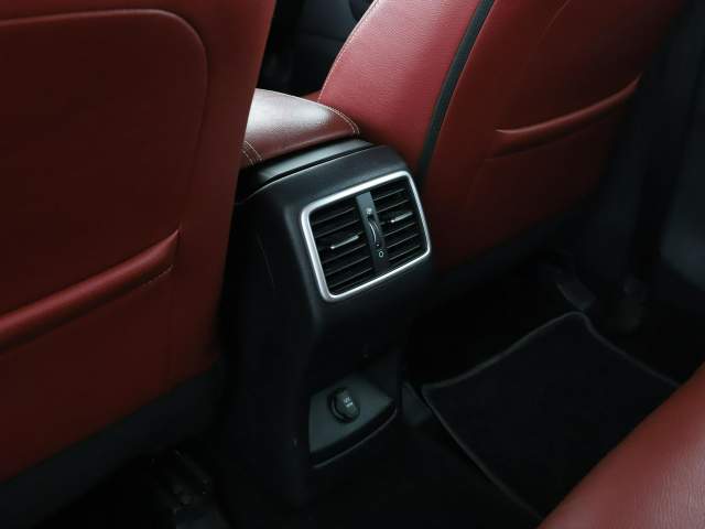 Kia Sportage IV facelifting 2020 — zdjęcie 33