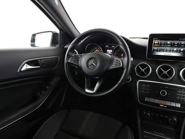 Mercedes-Benz A-Klasa III (W176) facelifting 2017 — zdjęcie 16
