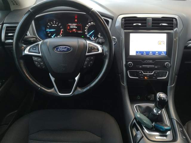 Ford Mondeo V facelifting 2019 — zdjęcie 17