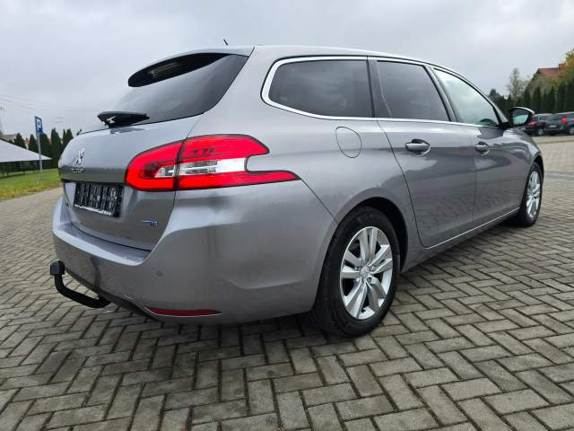 Peugeot 308 II 2014 — zdjęcie 9