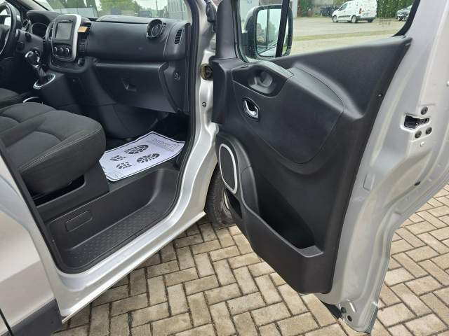 Renault Trafic III 2020 — zdjęcie 26