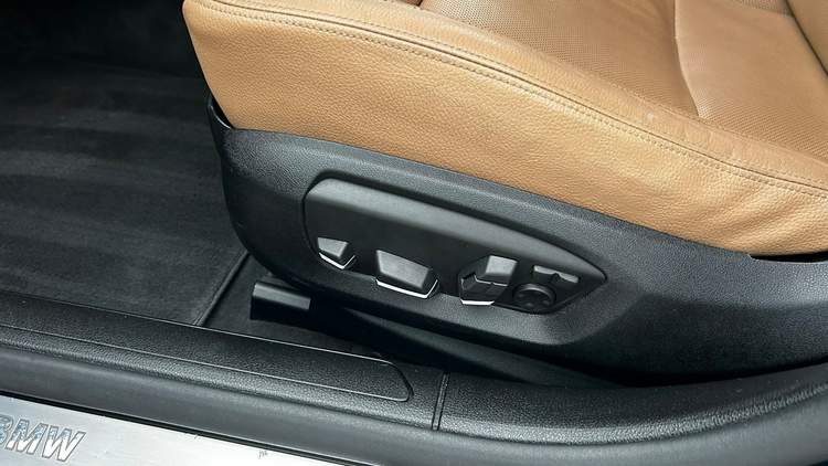BMW 7 serii V (F01/F02/F04) facelifting 2014 — zdjęcie 22
