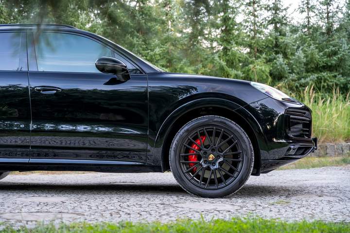 Porsche Cayenne III 2022 — zdjęcie 18