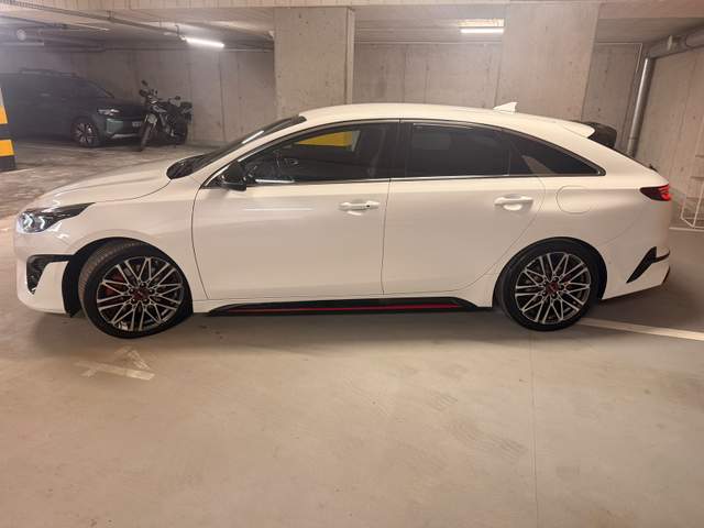 Kia Proceed I facelifting 2022 — zdjęcie 12