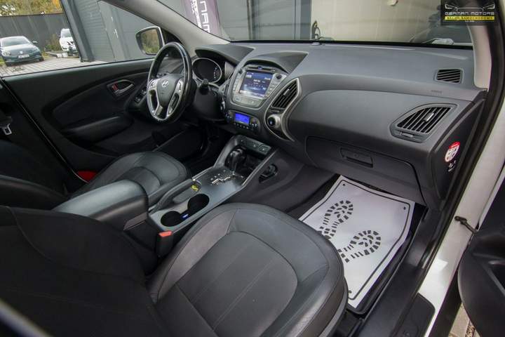 Hyundai ix35 I facelifting 2015 — zdjęcie 34
