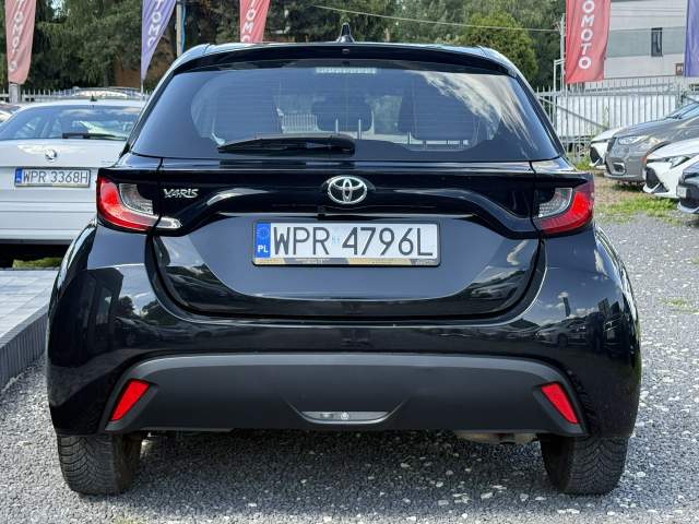 Toyota Yaris IV 2022 — zdjęcie 8